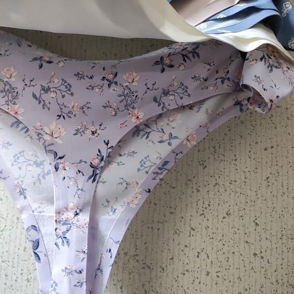 Lucky Brand Thongs Panties Women's XL Floral Blue Pink 5pc Seamless - Picture 6 of 8